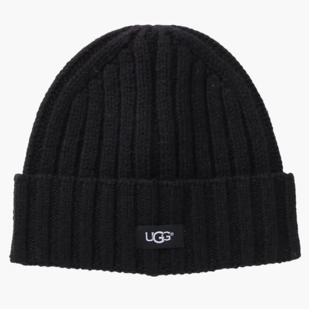 Ugg Solid Rib Knit Beanie nwt in packaging